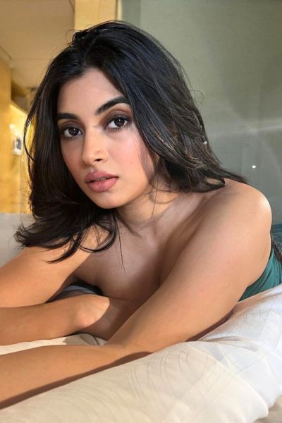 Janhvi Lookalike Celebrity Escort Mumbai