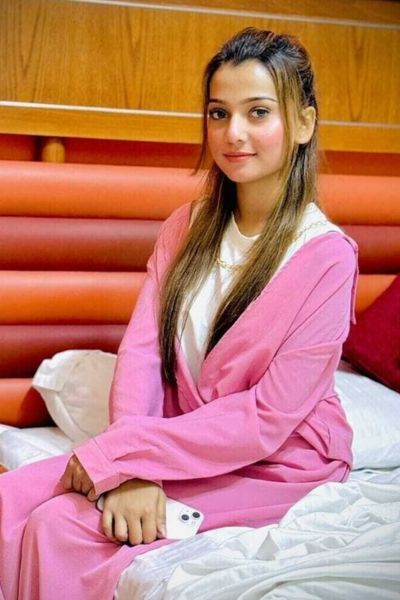 College Girl Escort Service in Juhu Mumbai