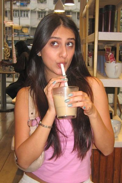 Young Housewife Escort in Colaba Mumbai