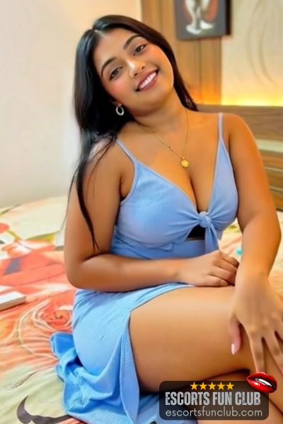 Ishita young escort Airport Road Hyderabad