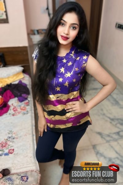 Kavya young escort SG Highway Ahmedabad