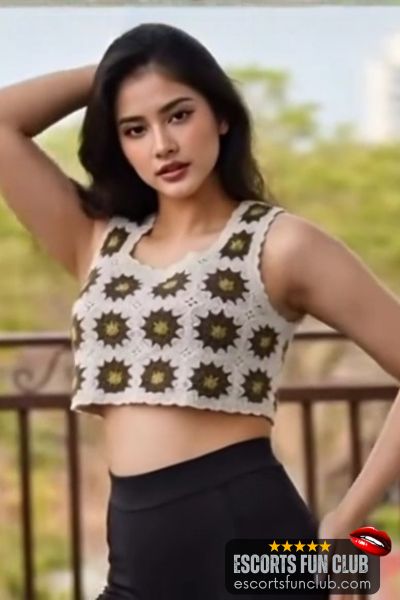 Komal high profile escort Dumas Road Surat