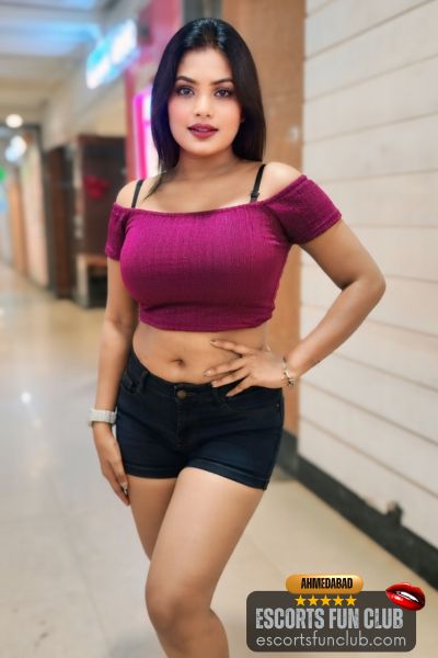 Mahira cash payment call girl Bodakdev Ahmedabad