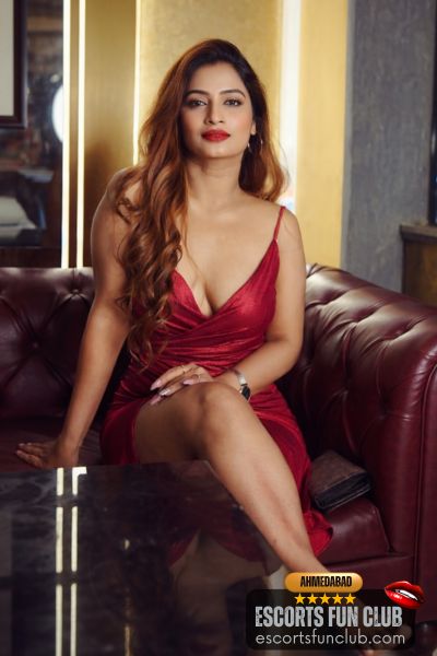 Meenakshi mallu escort SG Highway Ahmedabad