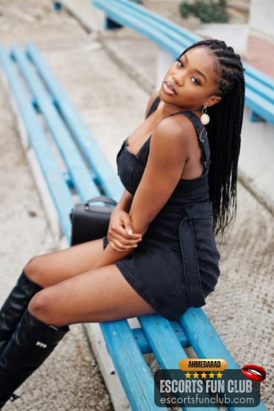 Nadia african foreigner escort Vastrapur Ahmedabad