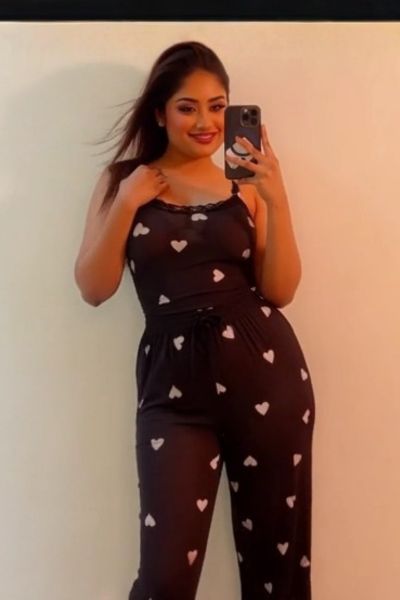 Natasha in call escort Viman Nagar Pune