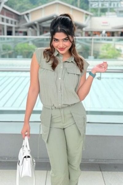 Nungambakkam Chennai escort Priya