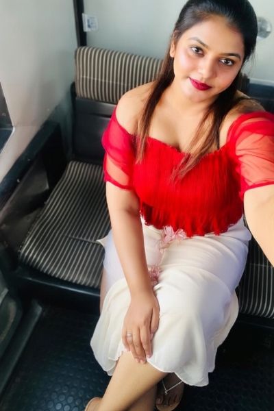 Palak affordable call girl Vastrapur Ahmedabad