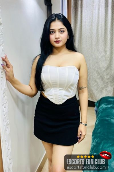 Pooja independent call girl Pal Surat