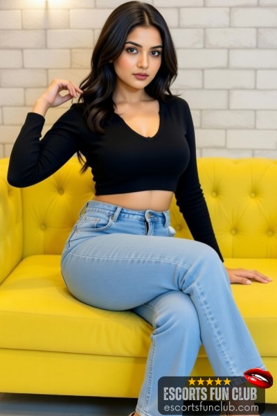 Priya model escort Calangute Goa