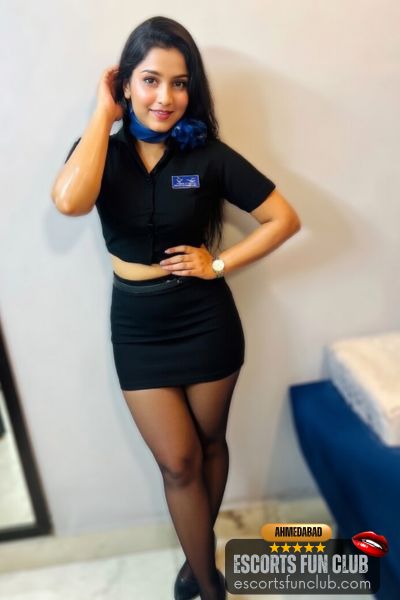Priyanka air hostess escort Bodakdev Ahmedabad