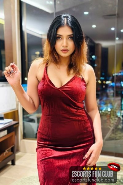Priyanka vip escort Adajan Surat