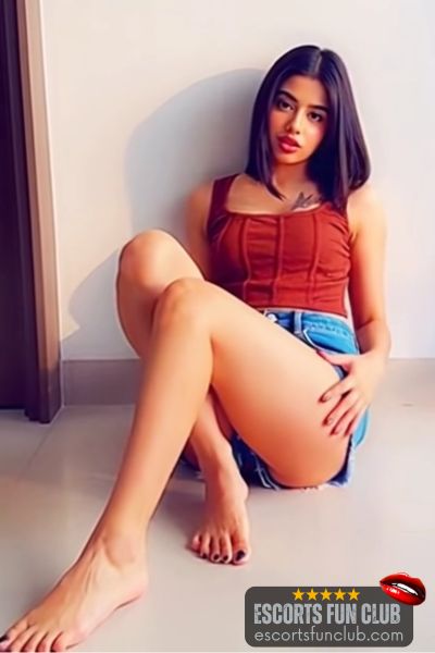 Roshni high profile Financial District escort Hyderabad