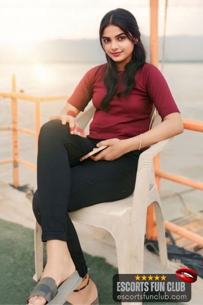 Sahithi telugu model escort Varachha Surat