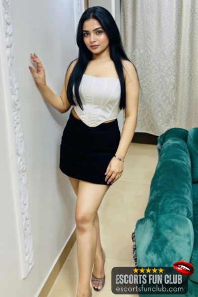 Sonali housewife escort Baga Goa