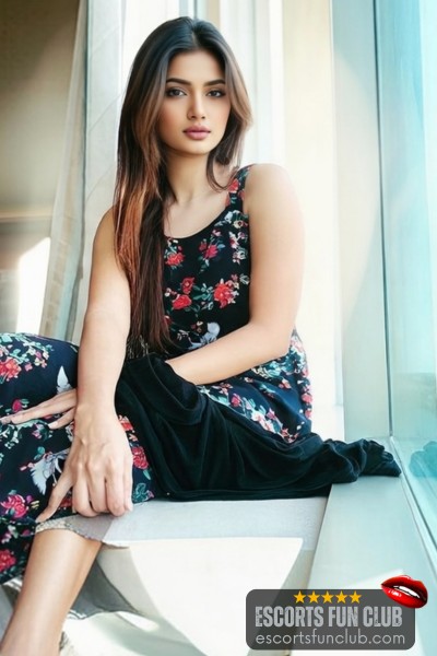 Sonia young escort Arpora Goa