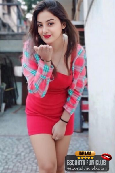 Swathi telugu escort Park Street kolkata