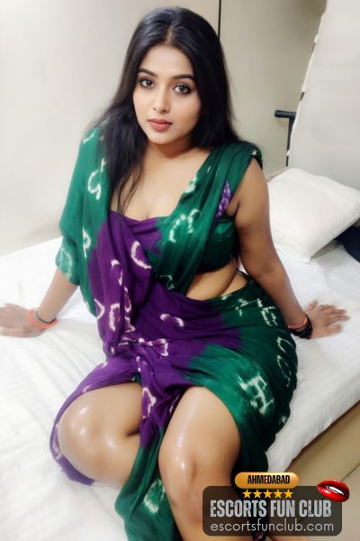 Kavya GFE Satellite call girls Ahmedabad
