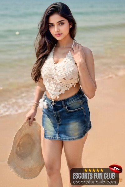 Meera call girl Morjim Goa