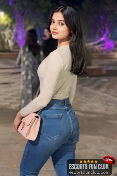 Priya model escort Colva Goa